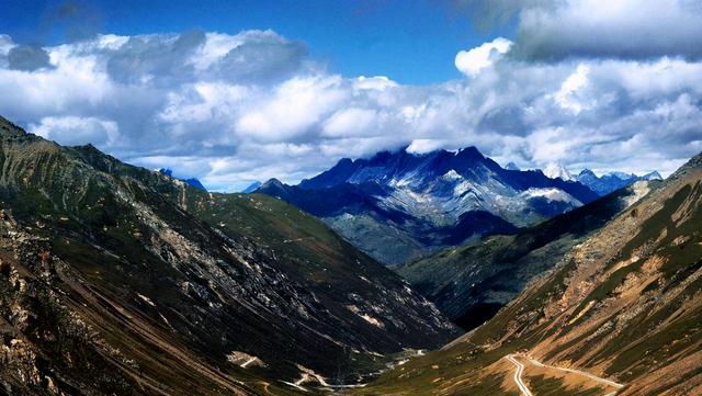 四川省旅游學(xué)校有哪些專業(yè)(樂山旅游學(xué)校有哪些專業(yè))