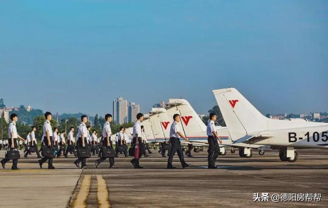 德陽市電子工程學(xué)校(宣城市機(jī)械電子工程學(xué)校)