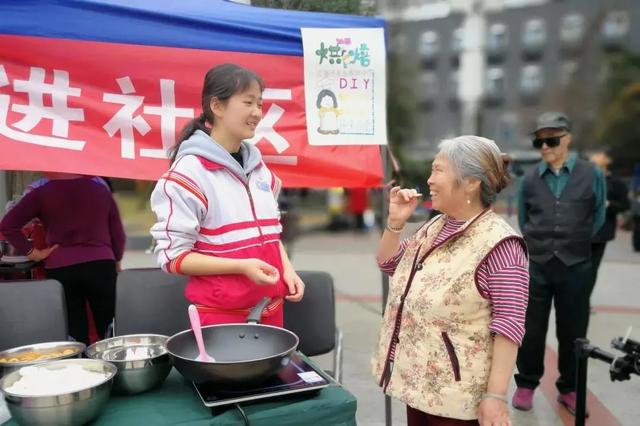 成都哪個(gè)高鐵職業(yè)學(xué)校好(成都哪個(gè)高鐵站離市區(qū)近)