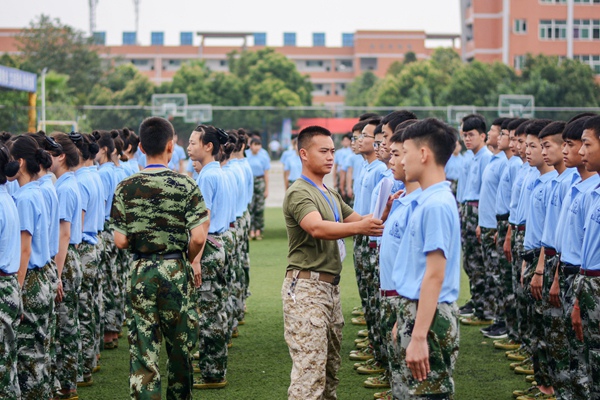 成都航空學(xué)校在哪里(成都航空旅游職業(yè)學(xué)校在哪里)